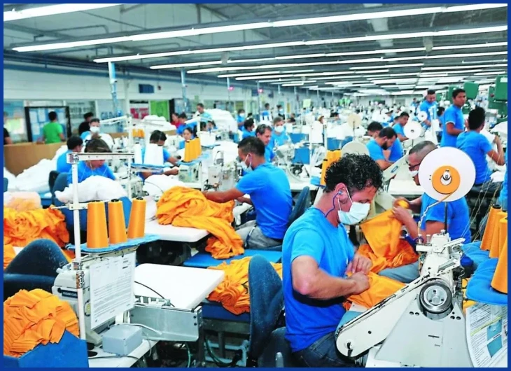 Salario mínimo y pago de horas extras en la industria maquilera